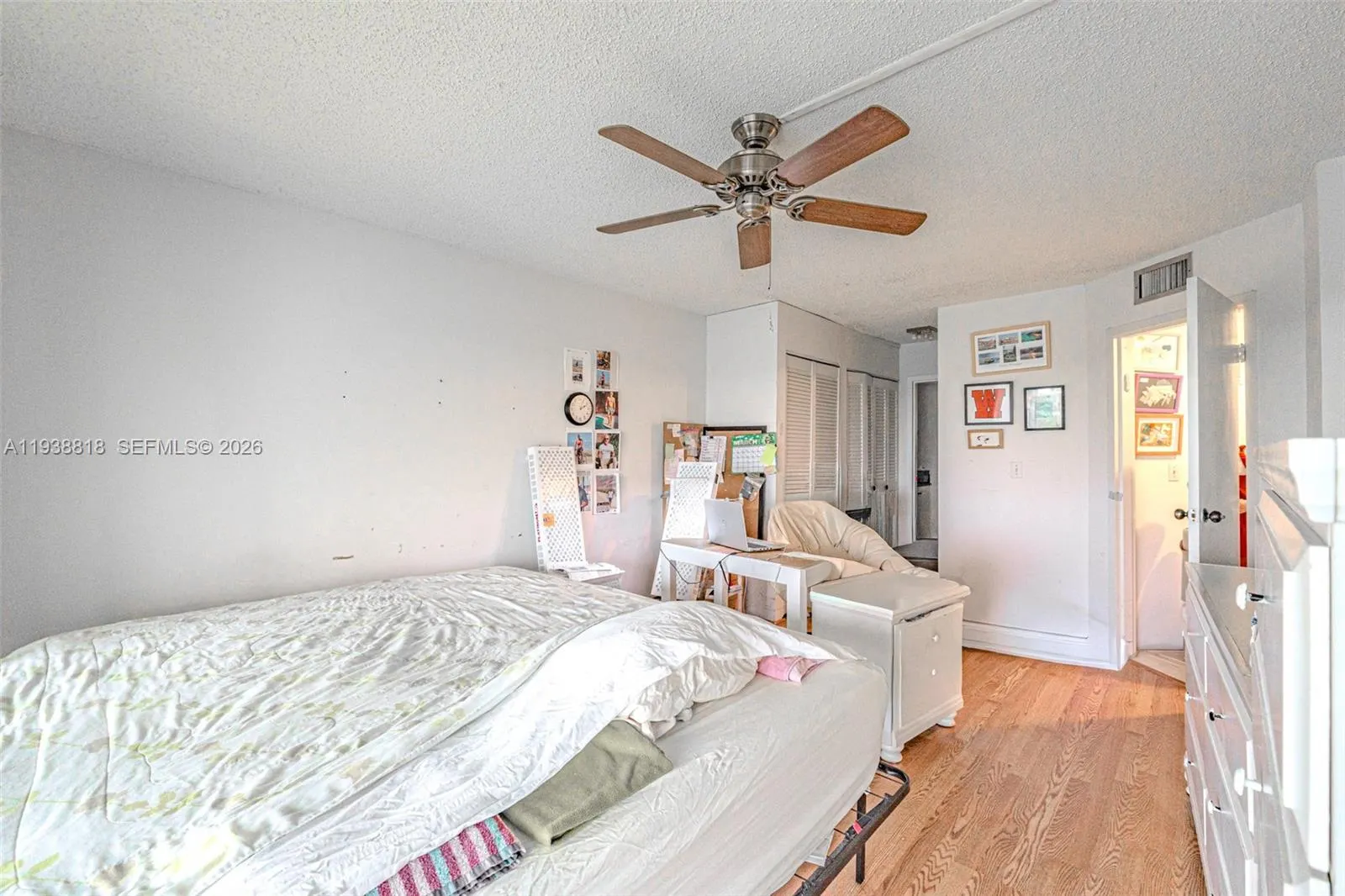 3959 Via Poinciana #605
