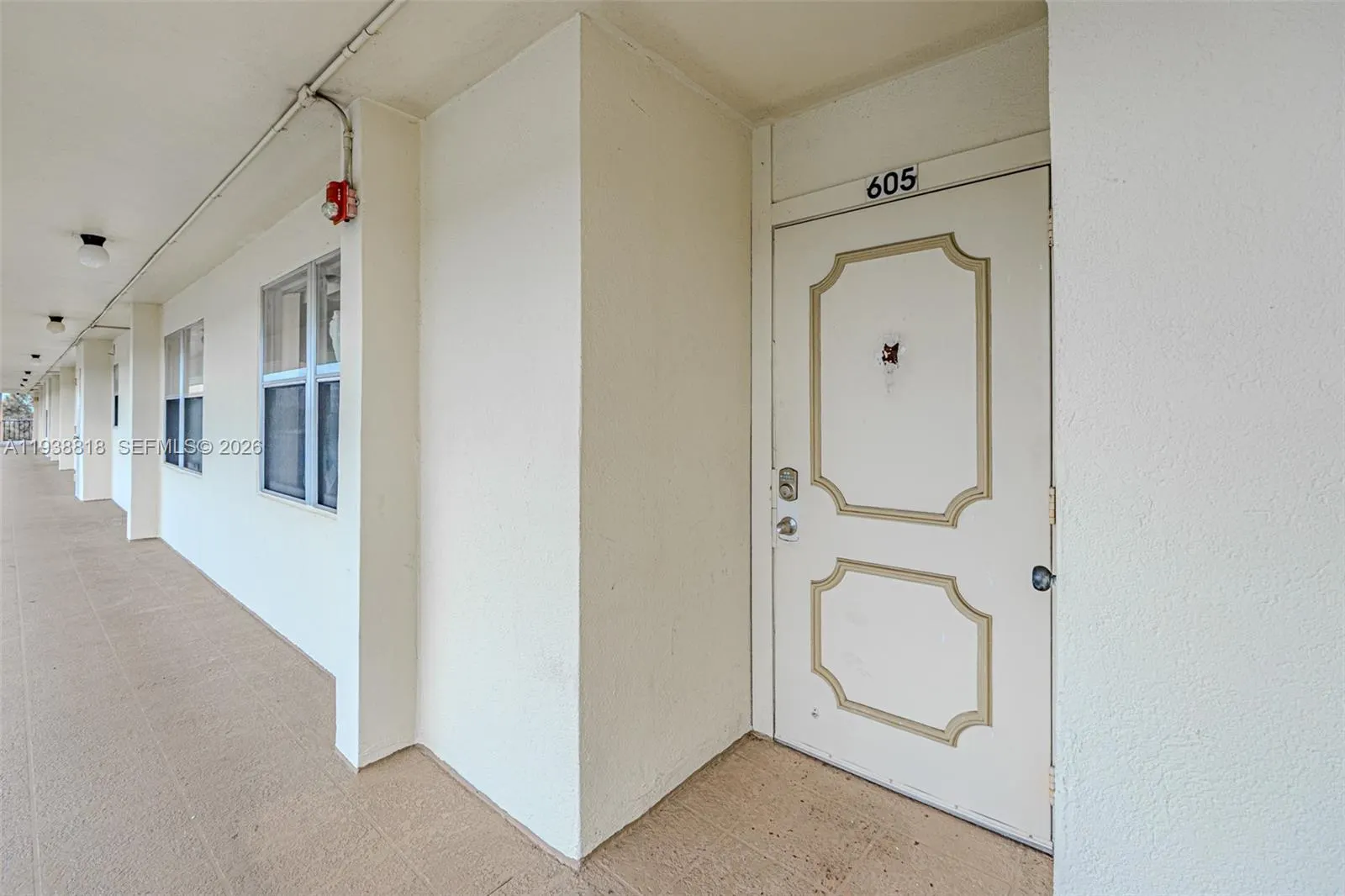 3959 Via Poinciana #605