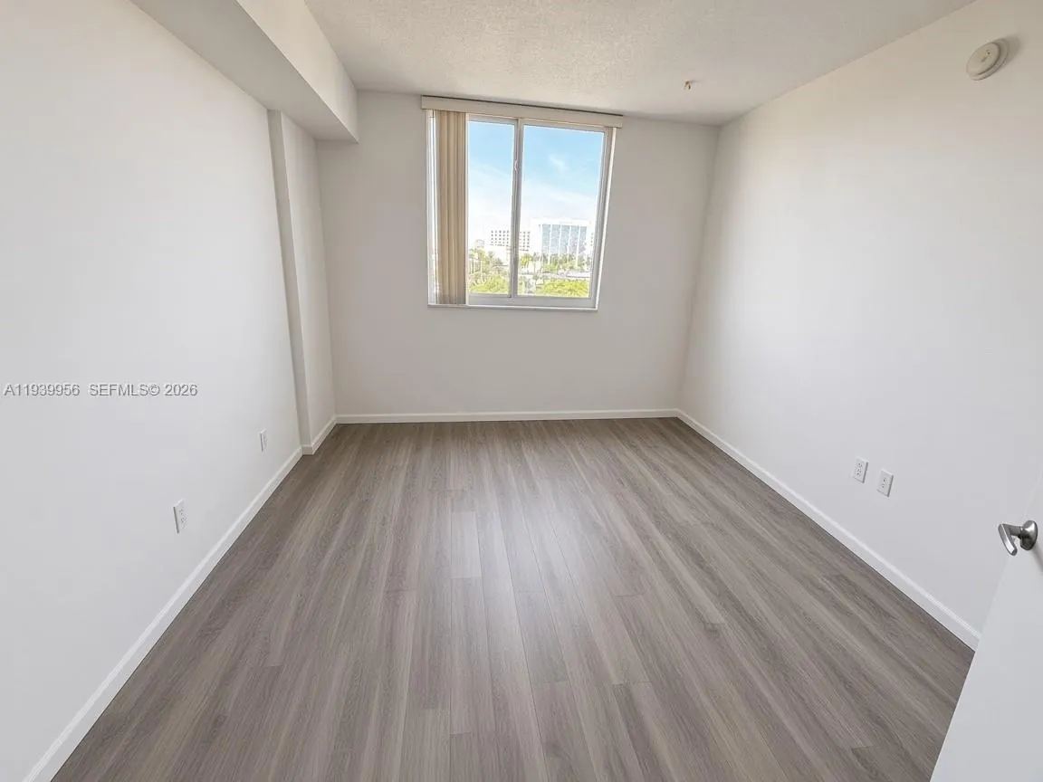 2775 NE 187th Street #403