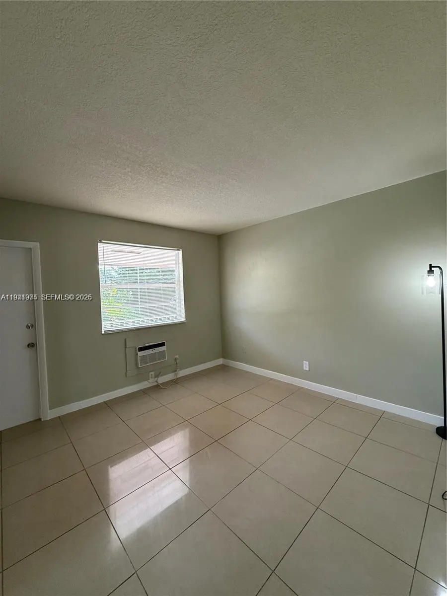 2915 Plunkett Street #12A