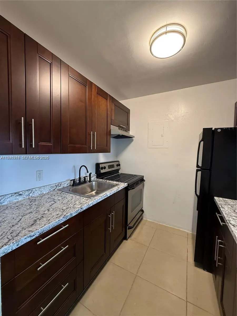 2915 Plunkett Street #12A