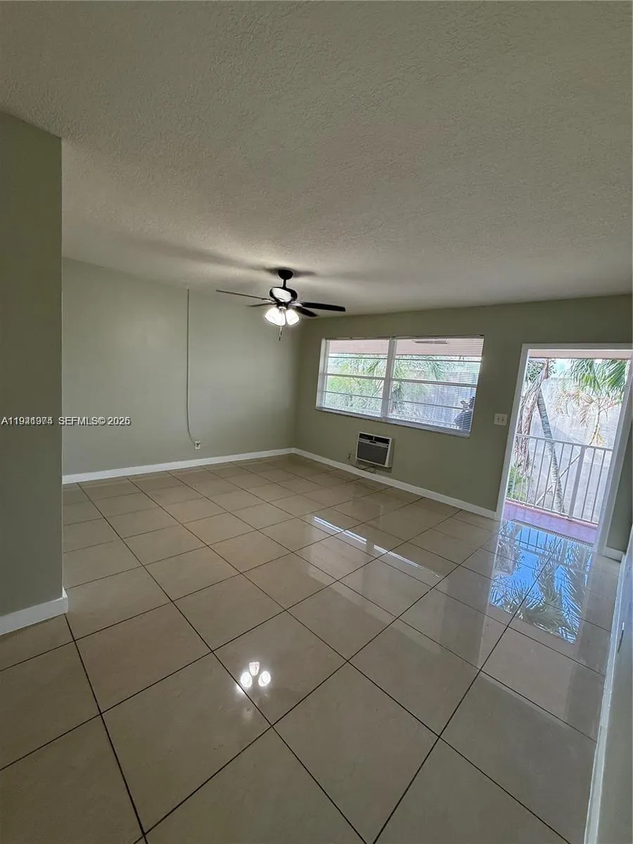 2915 Plunkett Street #12A