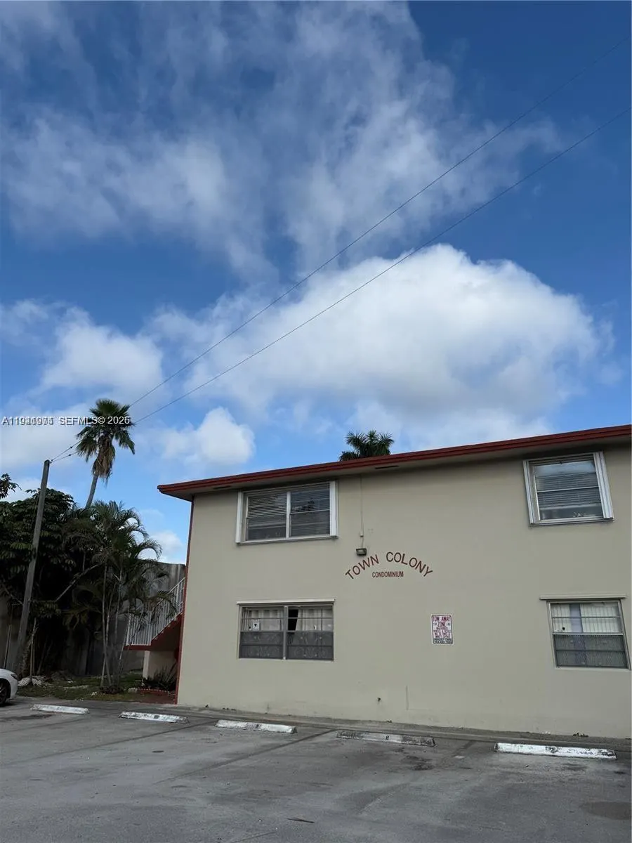 2915 Plunkett Street #12A