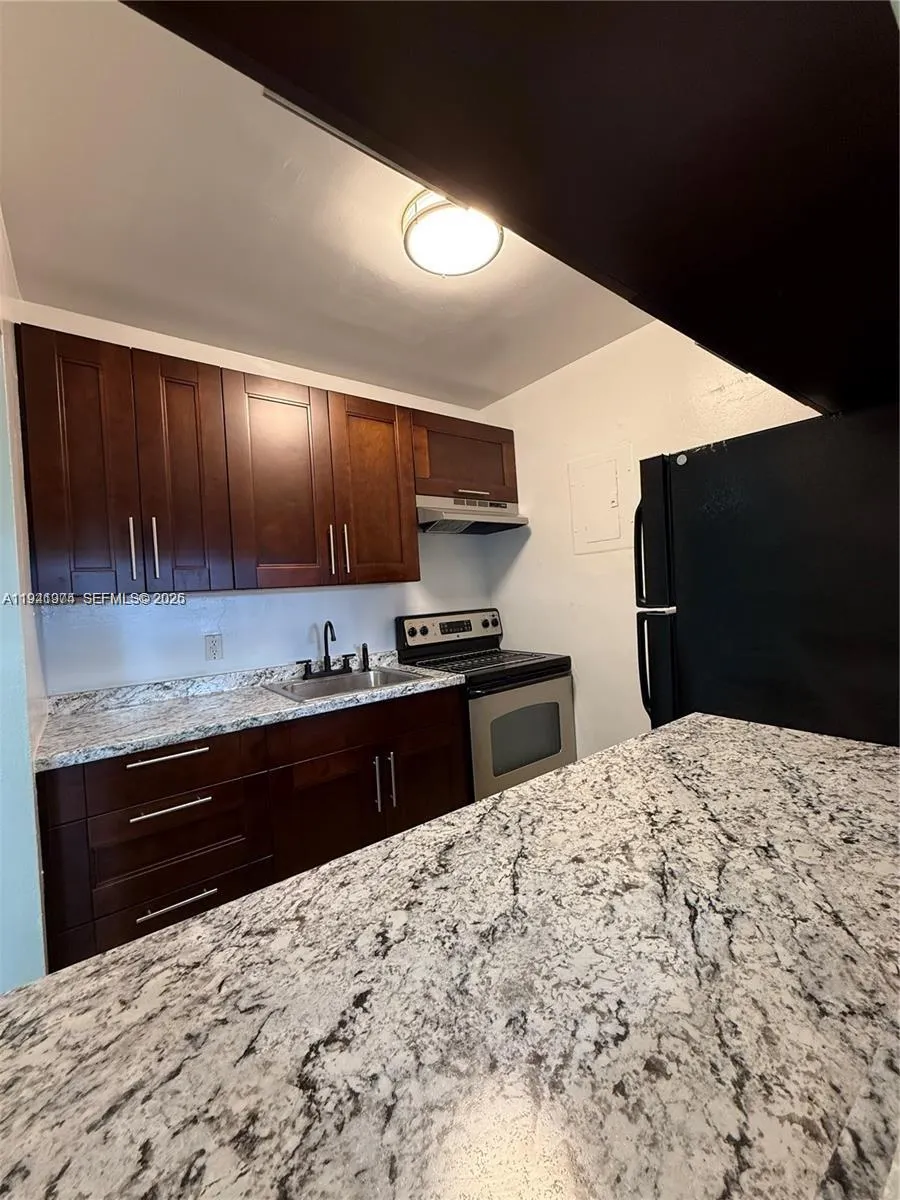 2915 Plunkett Street #12A