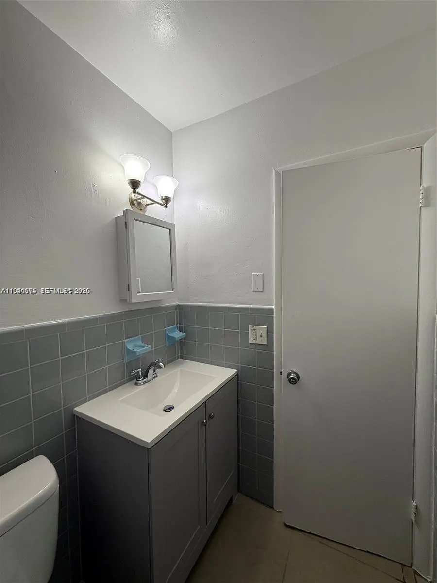 2915 Plunkett Street #12A