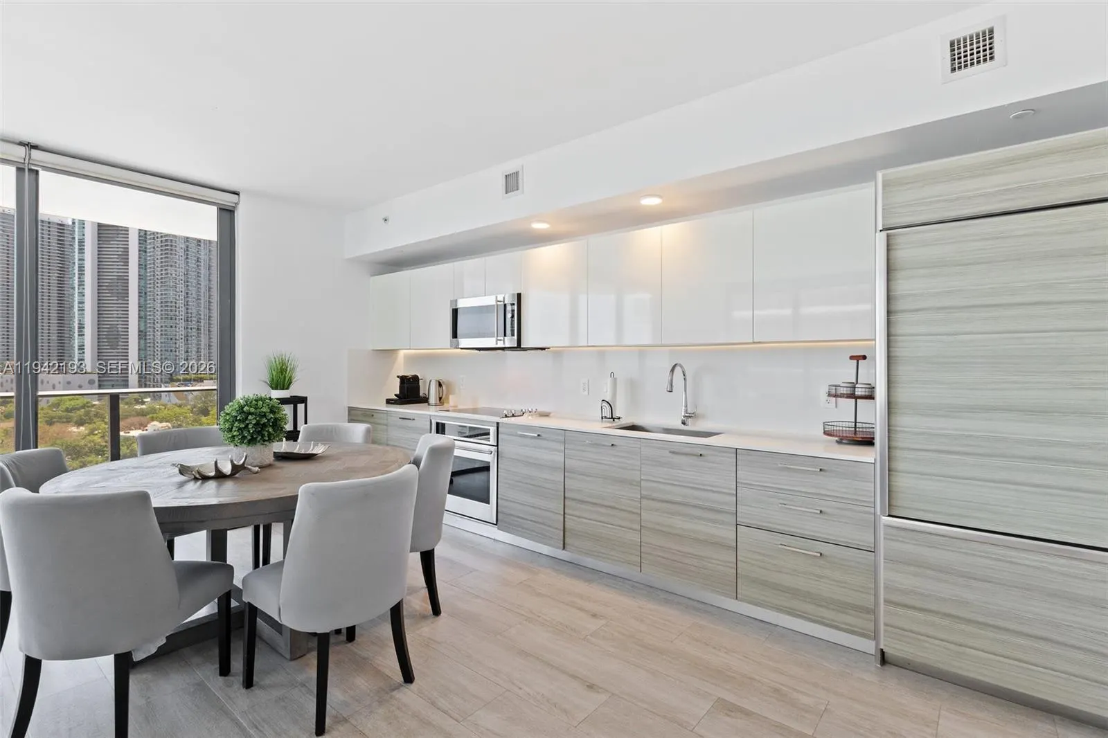 121 NE 34th Street #1008