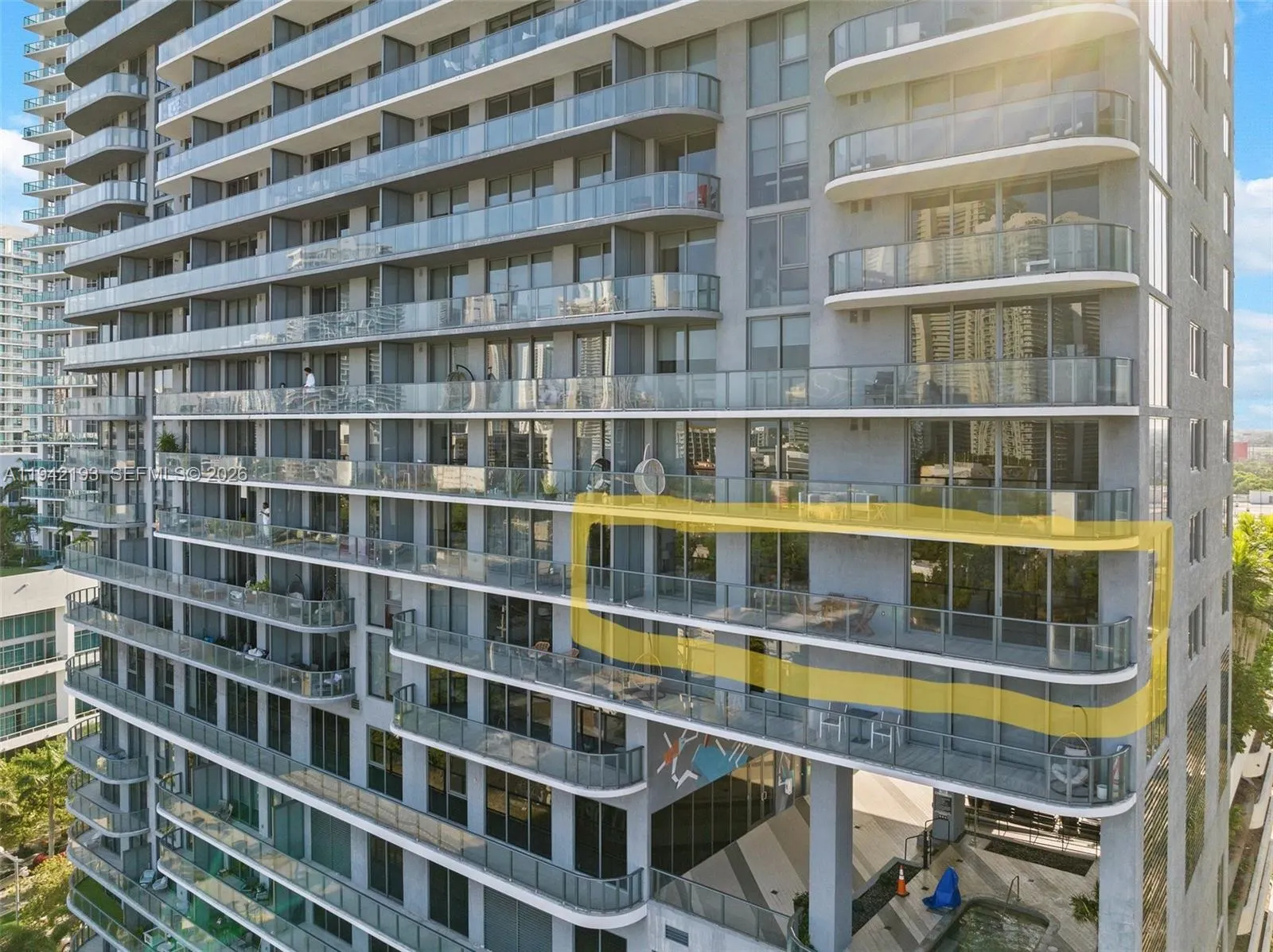121 NE 34th Street #1008
