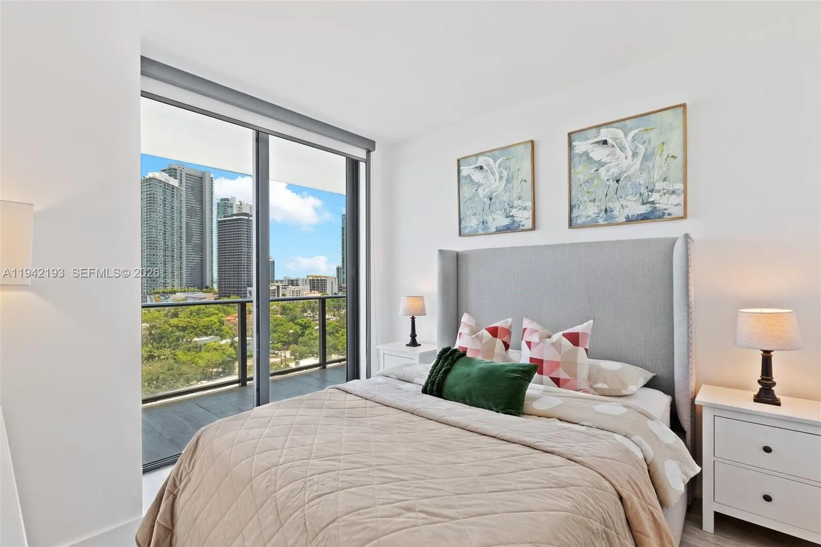 121 NE 34th Street #1008
