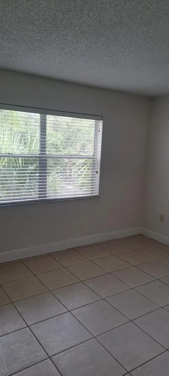 4255 N University Drive #315