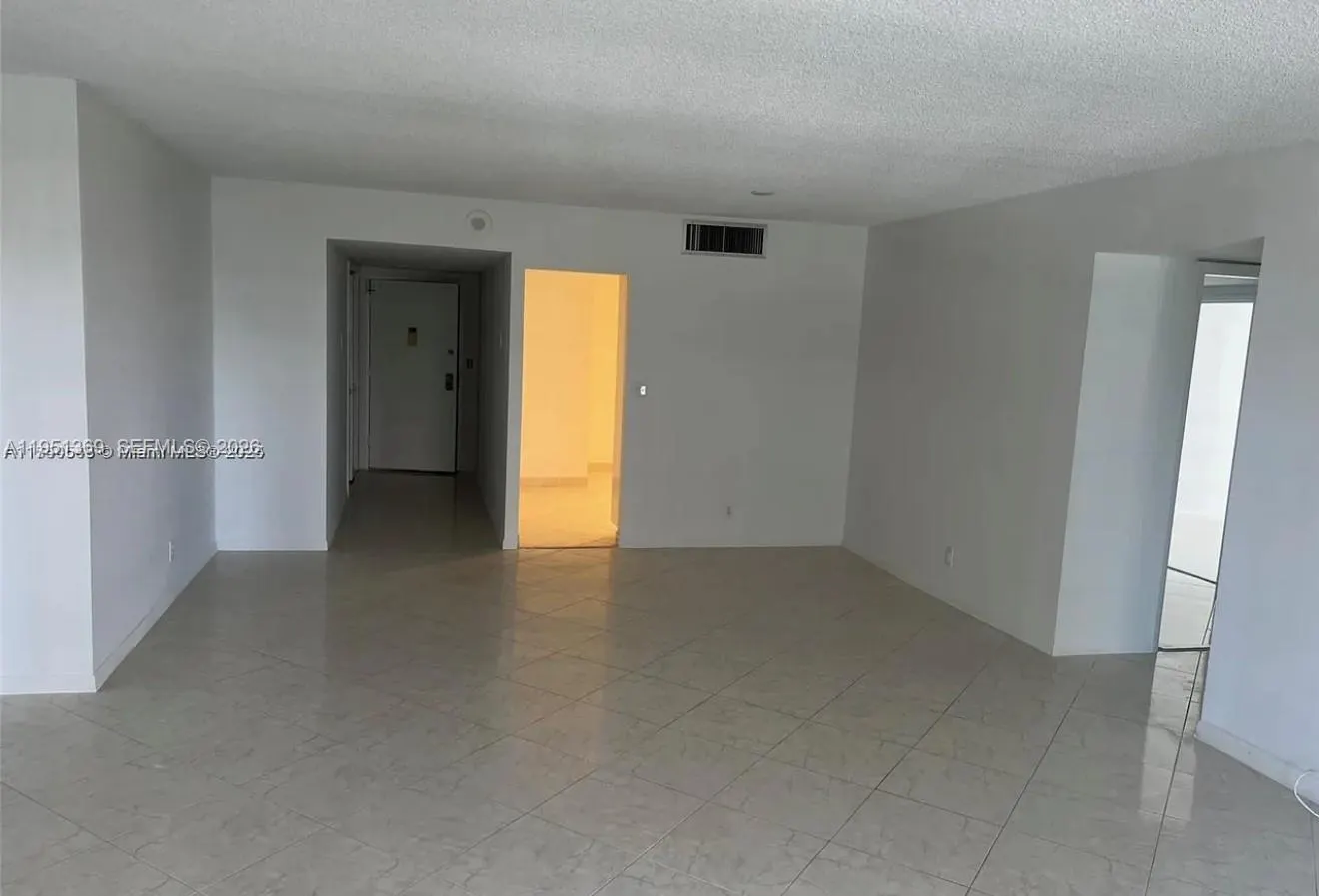 500 Three Islands Boulevard #306