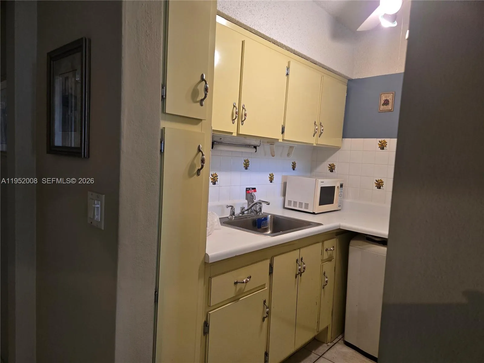 900 SW 11th Avenue #12A