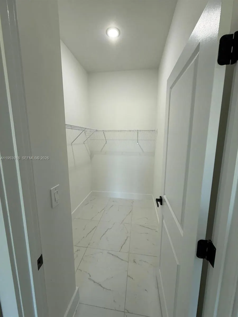 1121 Florence Street E #1121