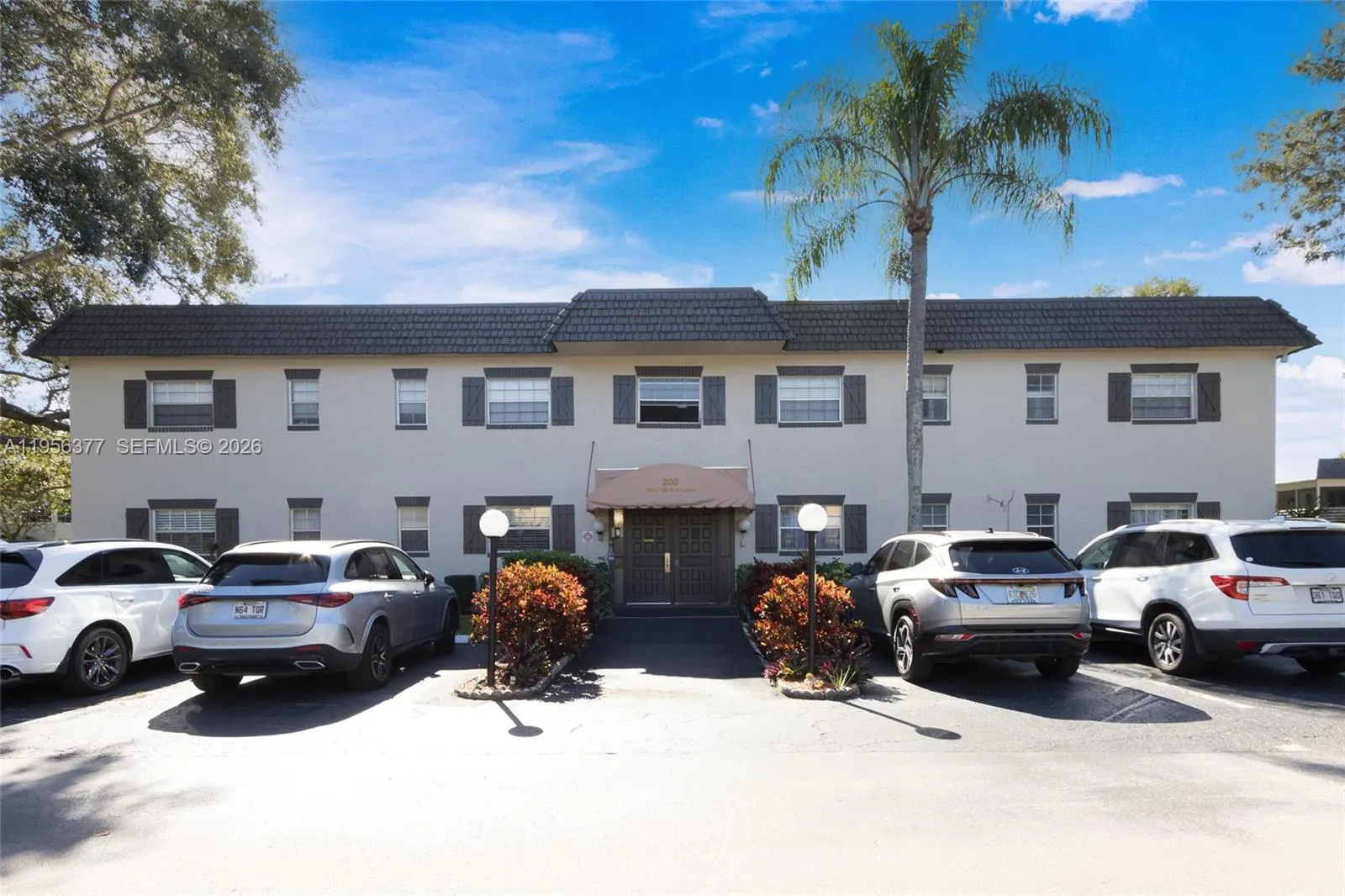 5661 SW 2nd Court #101