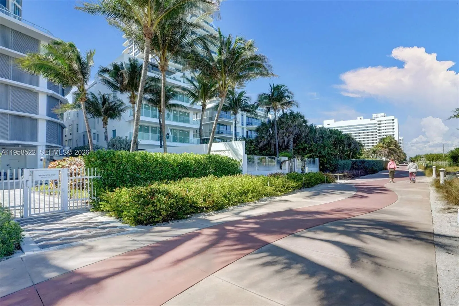 6515 Collins Avenue #901