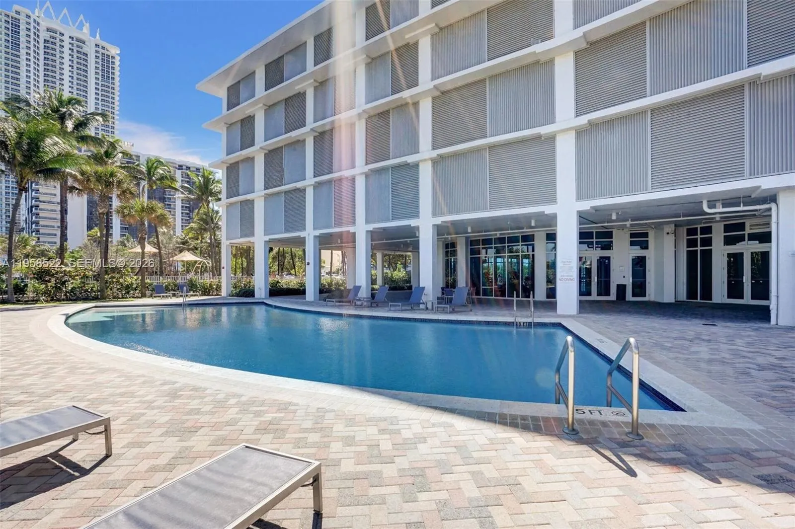 6515 Collins Avenue #901