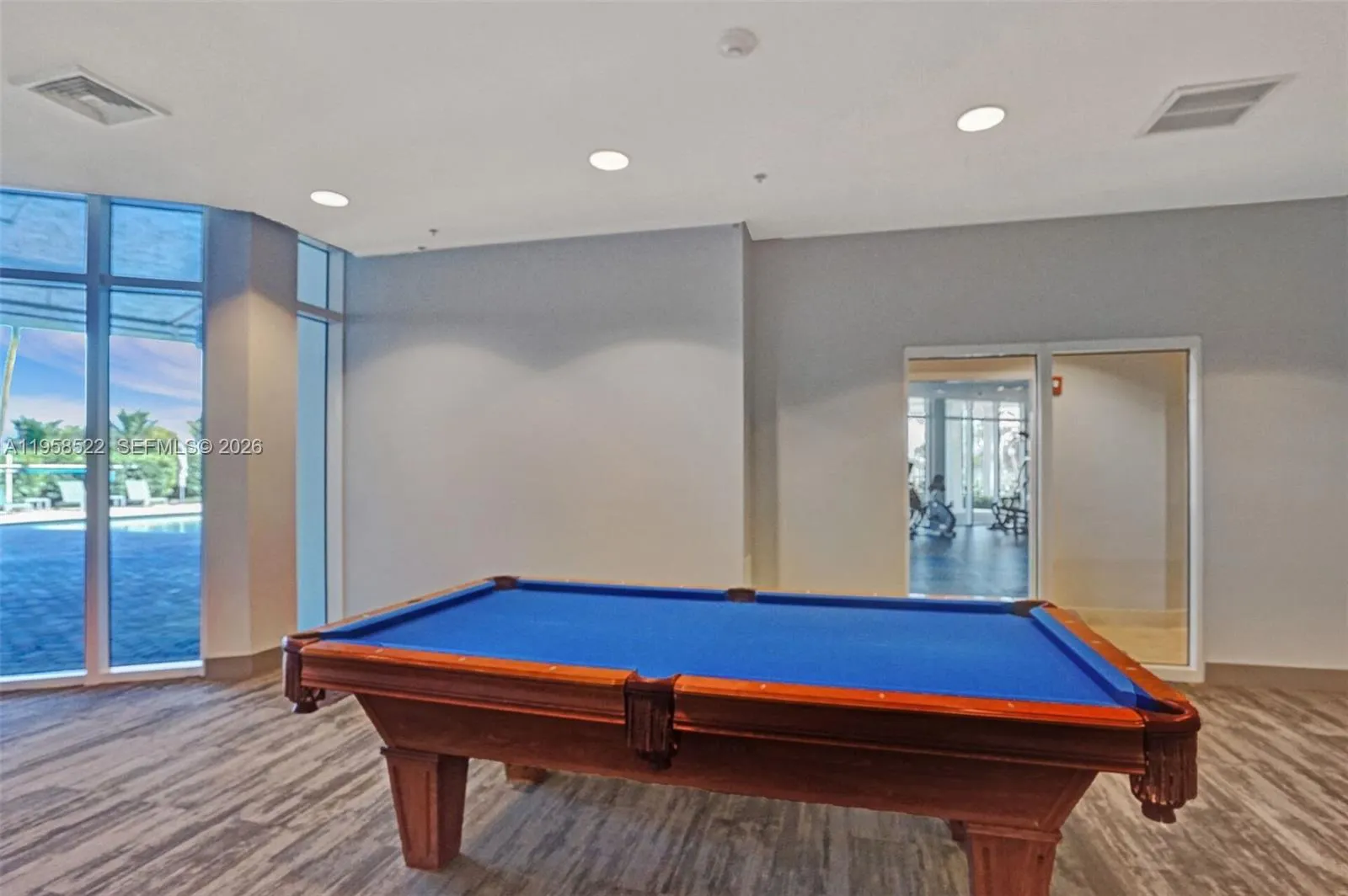 6515 Collins Avenue #901