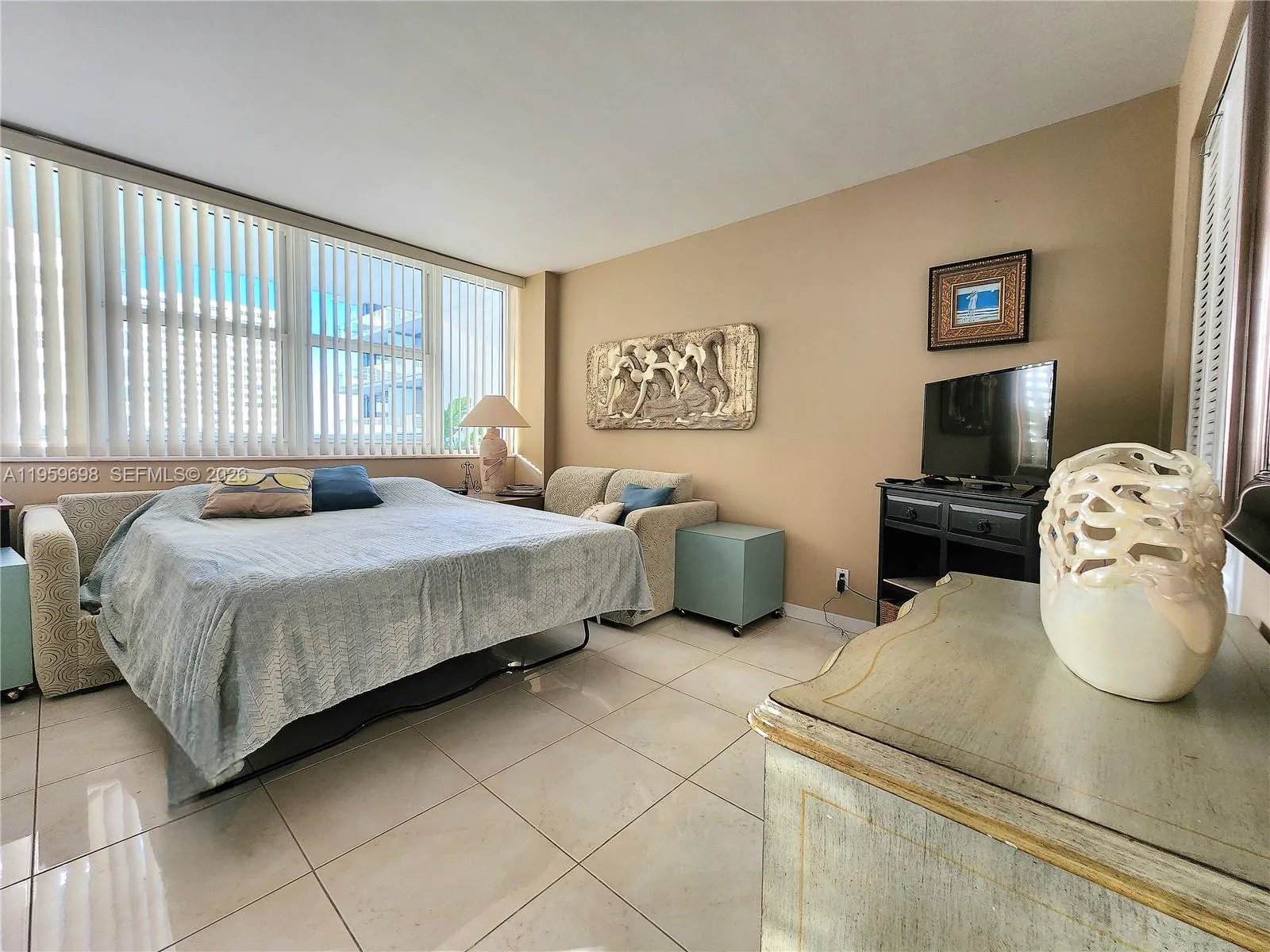 2030 S Ocean Drive #823