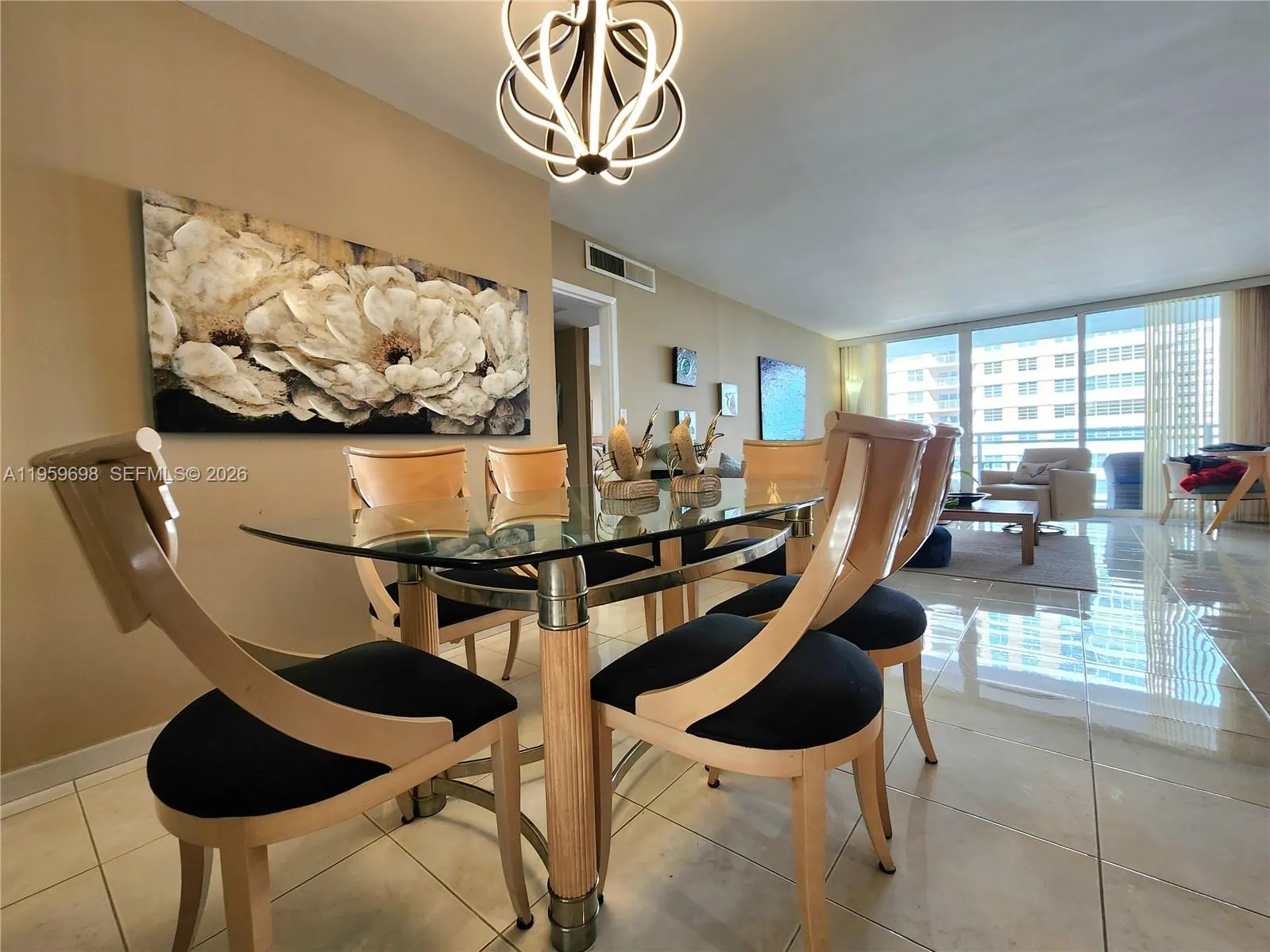 2030 S Ocean Drive #823