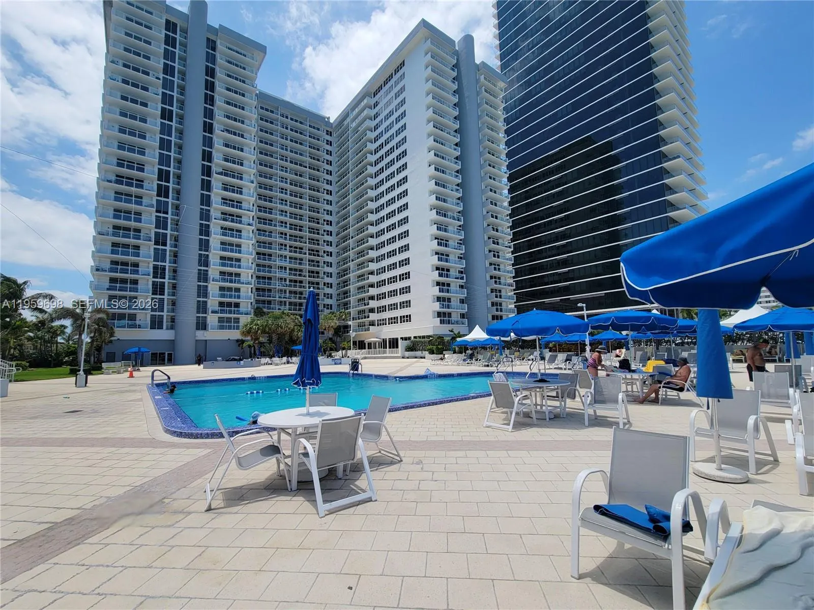 2030 S Ocean Drive #823