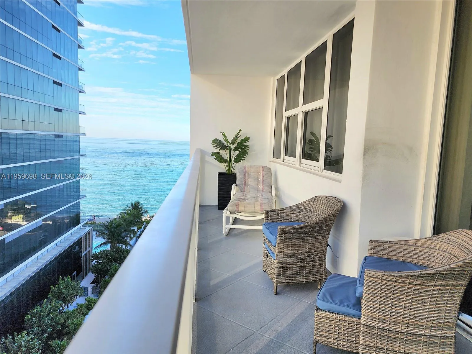 2030 S Ocean Drive #823
