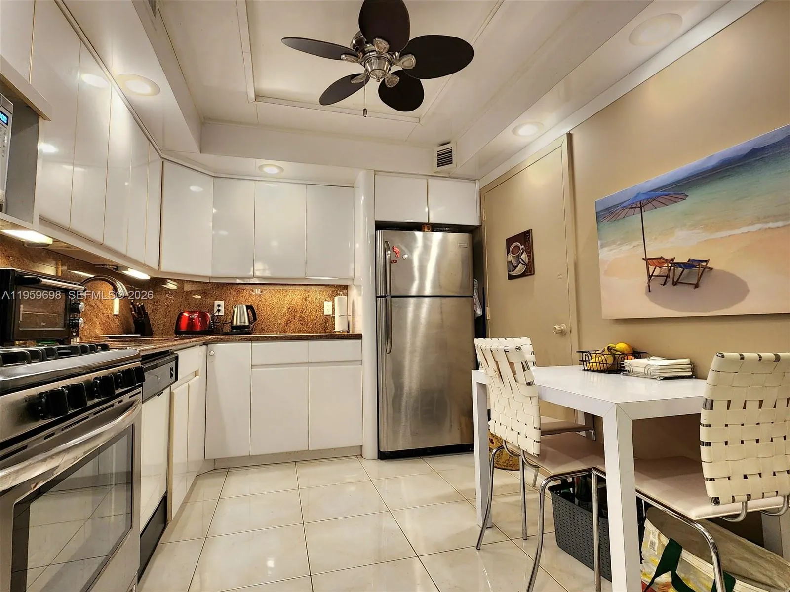 2030 S Ocean Drive #823