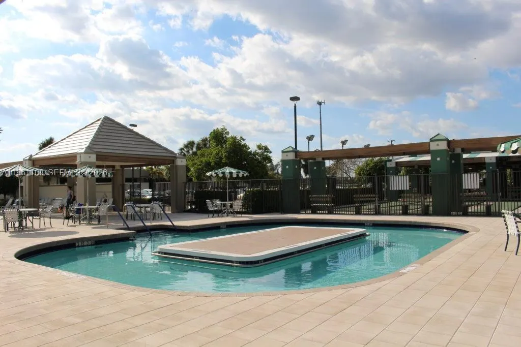 3305 Aruba Way #B1