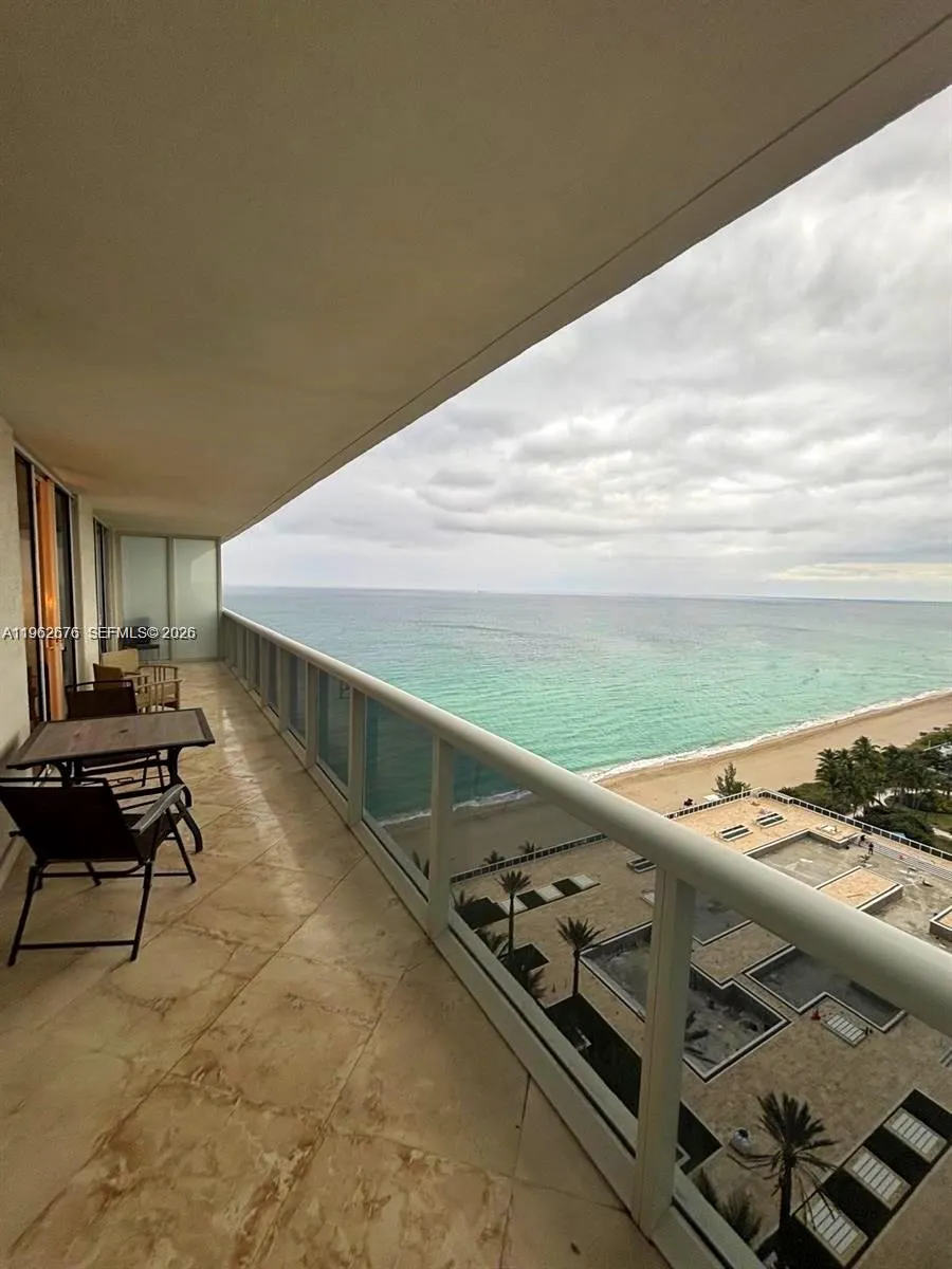 1830 S Ocean Drive #2004