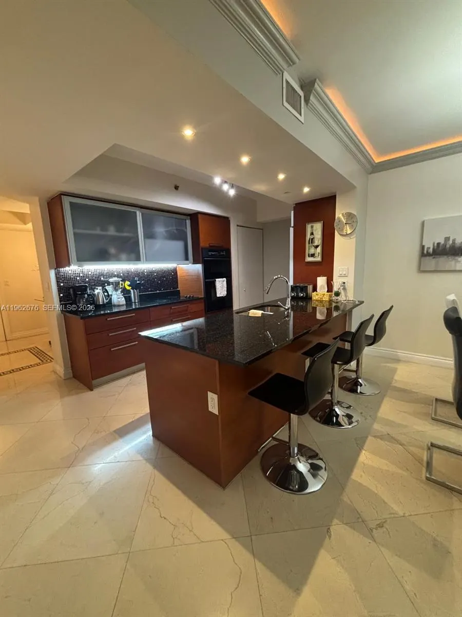 1830 S Ocean Drive #2004