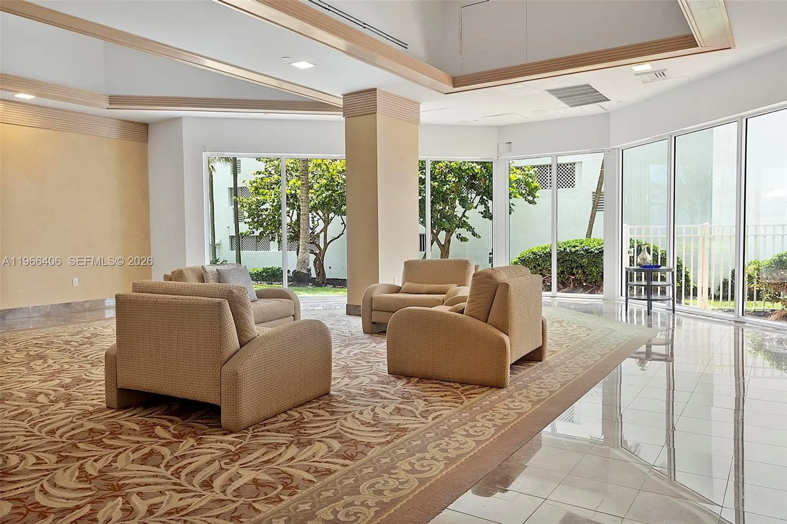 16445 Collins Avenue #2328