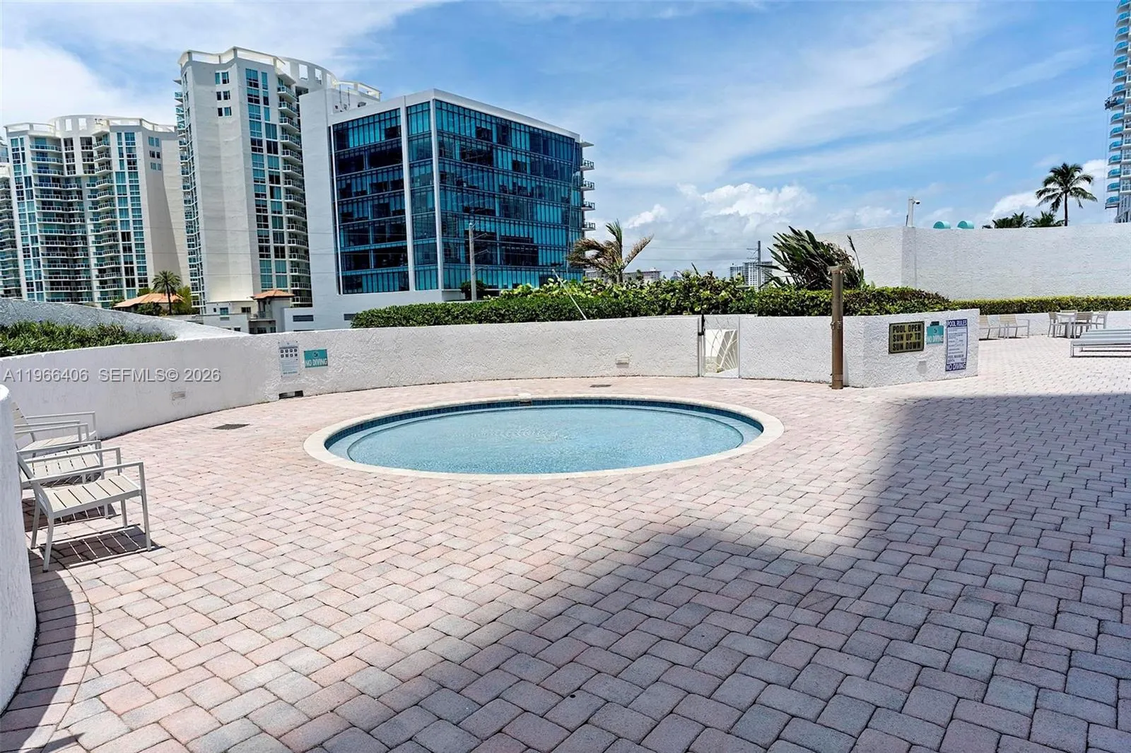 16445 Collins Avenue #2328
