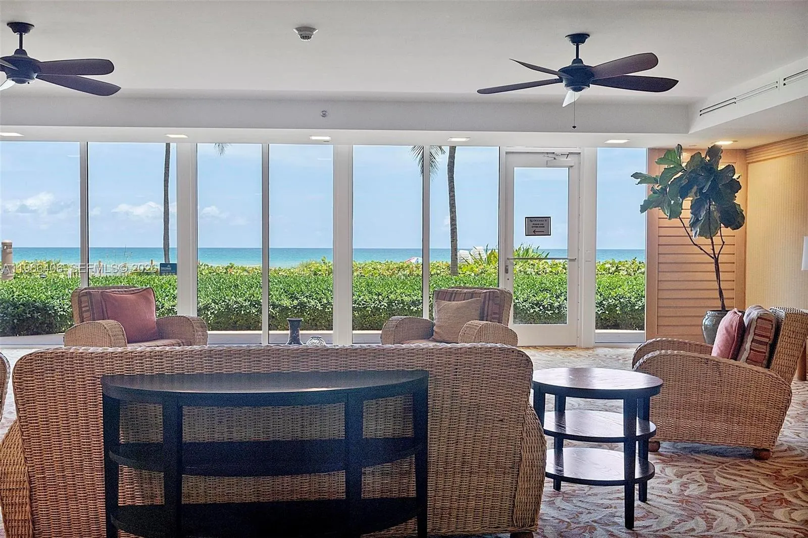 16445 Collins Avenue #2328