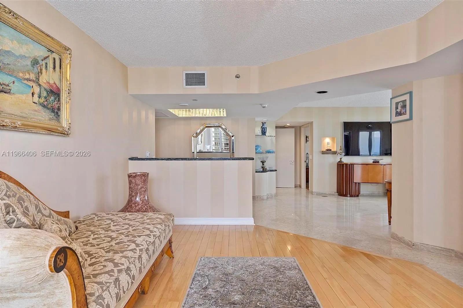 16445 Collins Avenue #2328