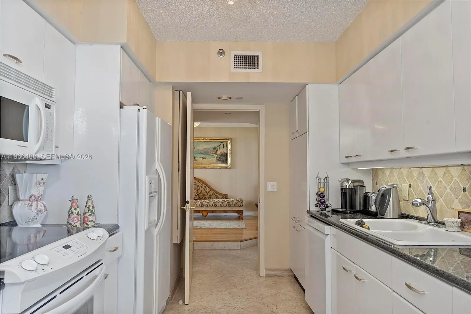 16445 Collins Avenue #2328