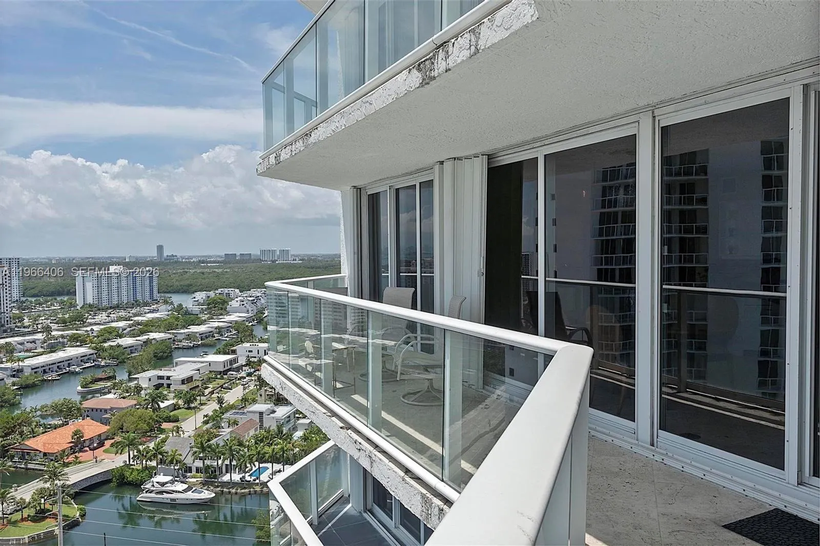 16445 Collins Avenue #2328