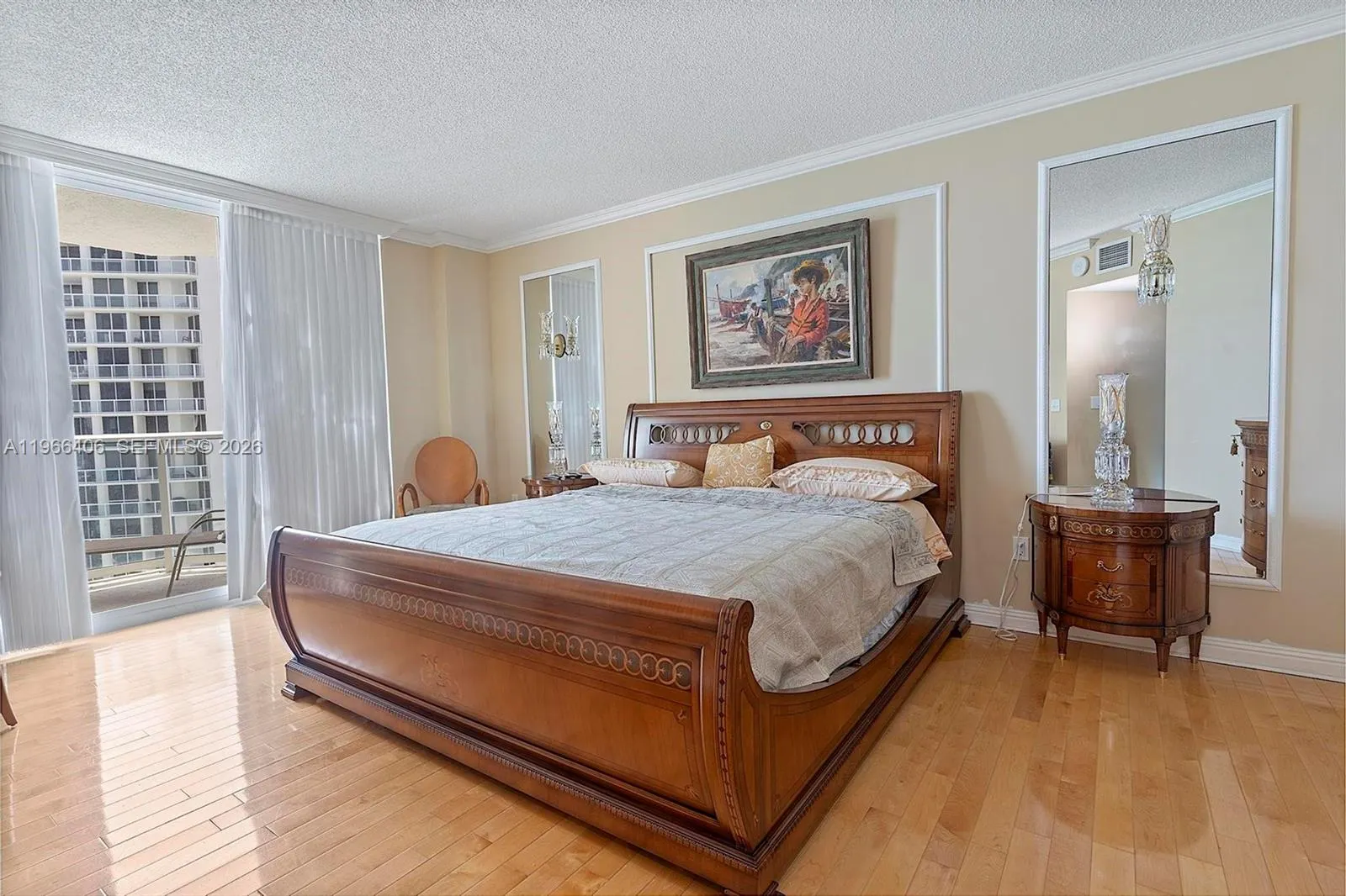 16445 Collins Avenue #2328