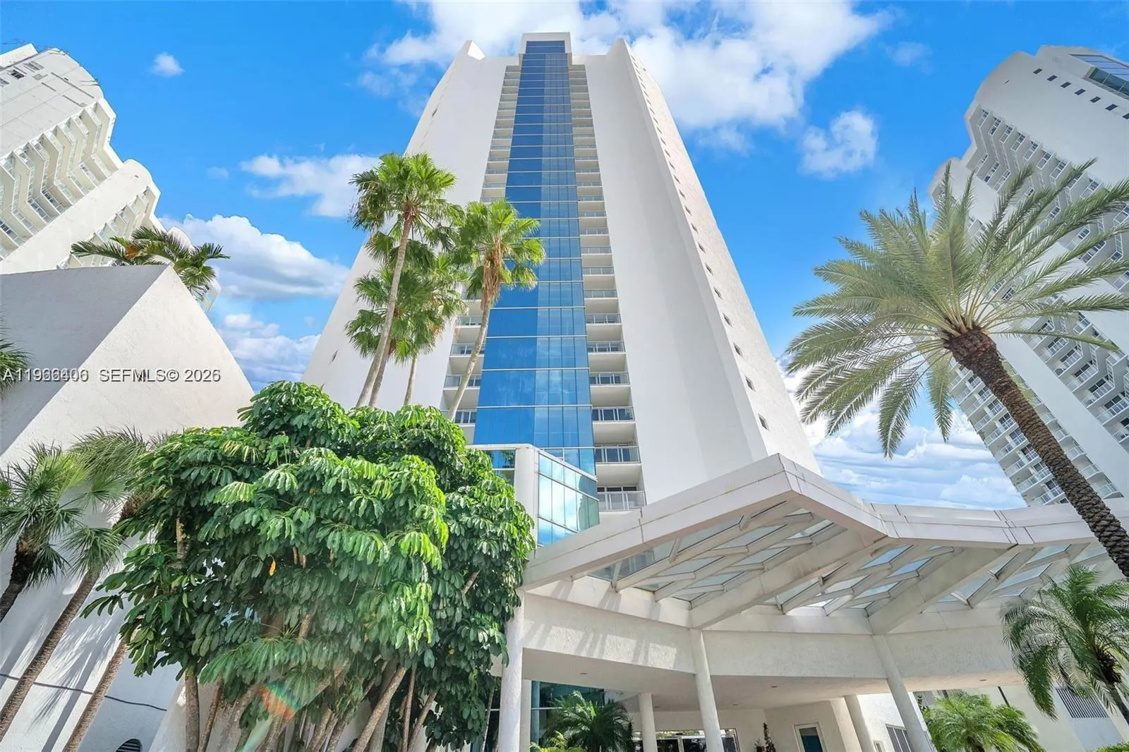 16445 Collins Avenue #2328