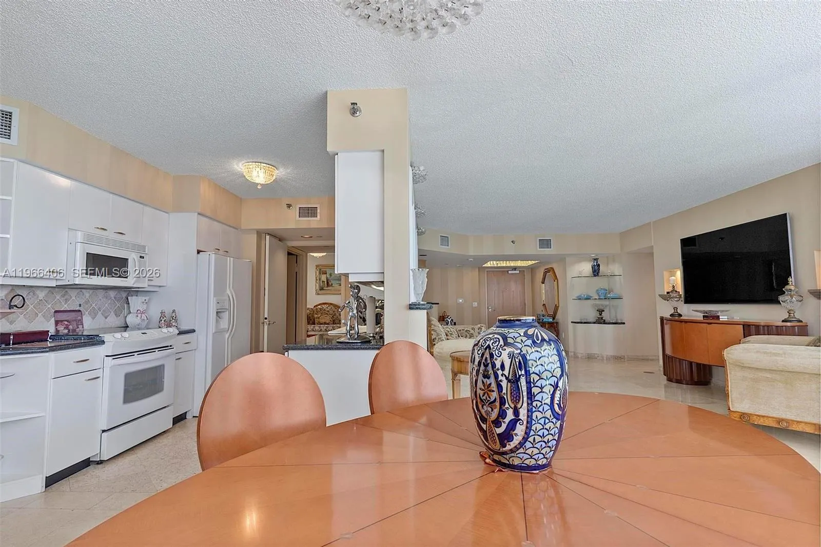 16445 Collins Avenue #2328