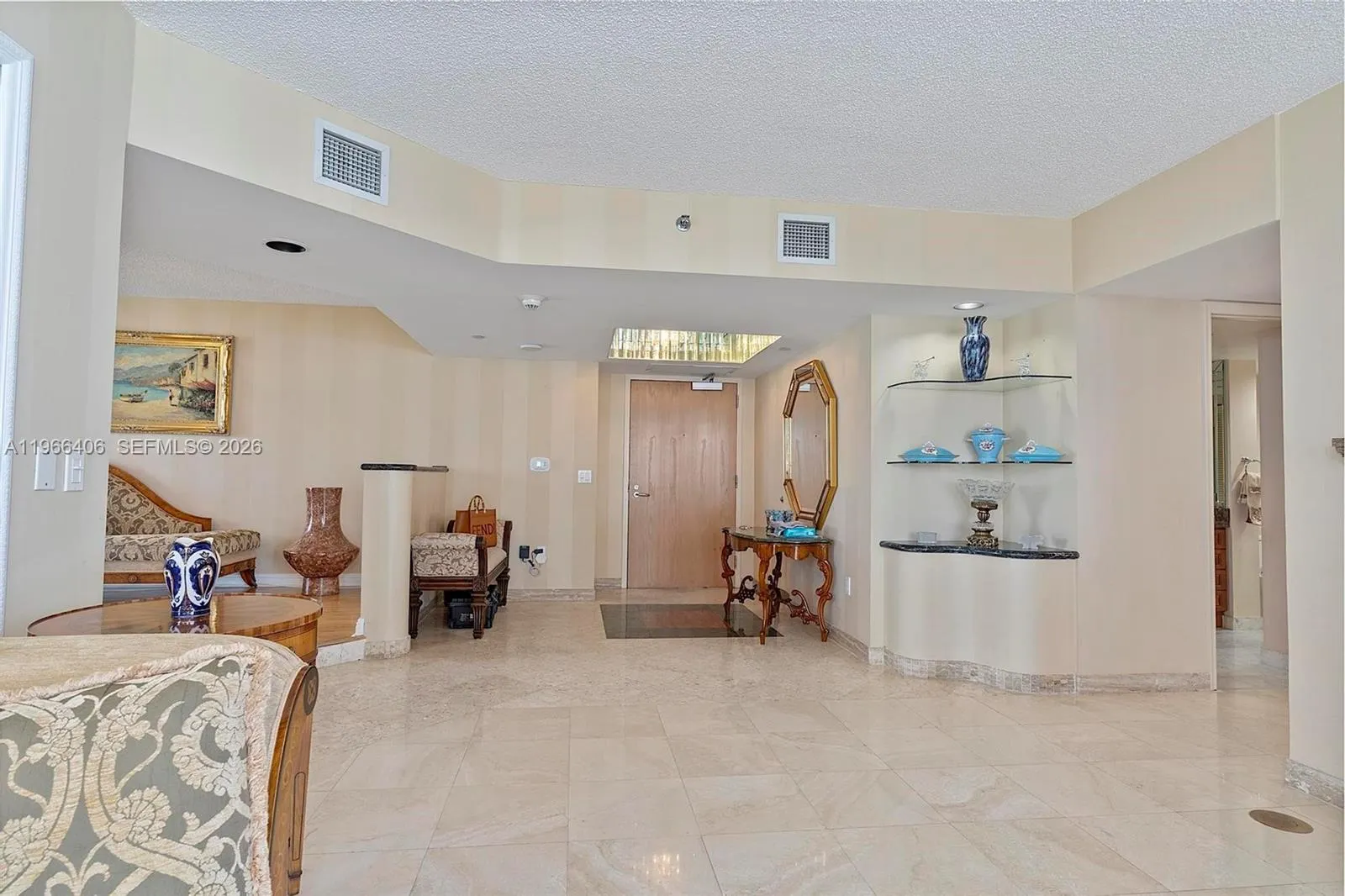 16445 Collins Avenue #2328