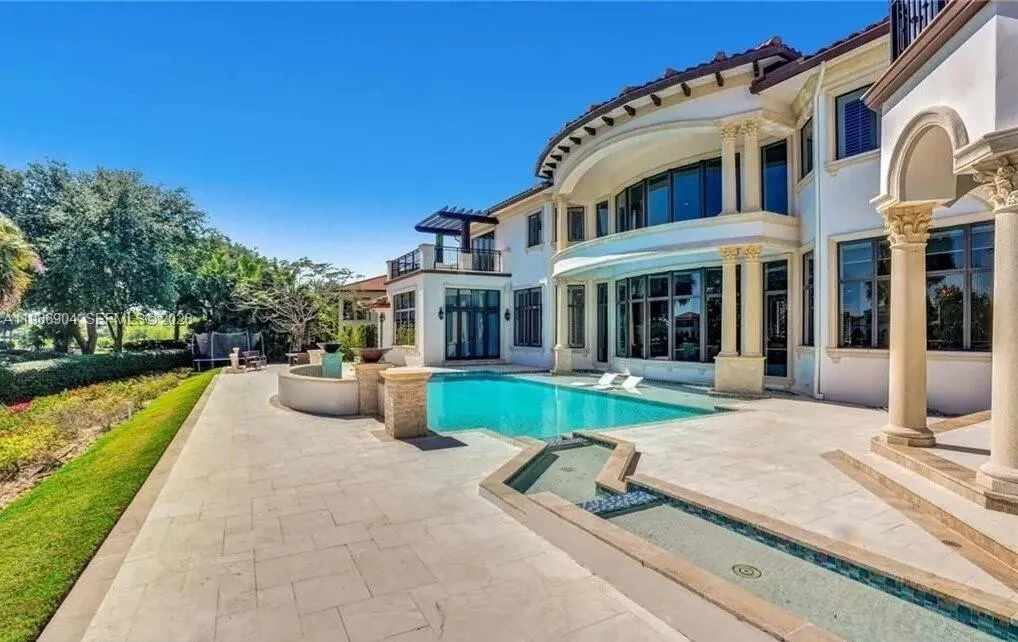 7130 Lemon Grass Drive