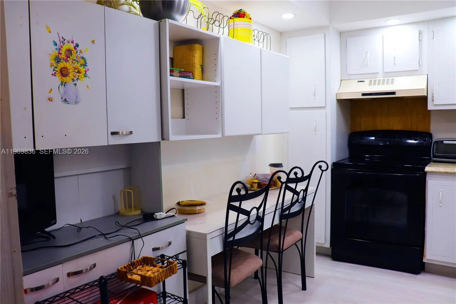900 Saint Charles Place #316