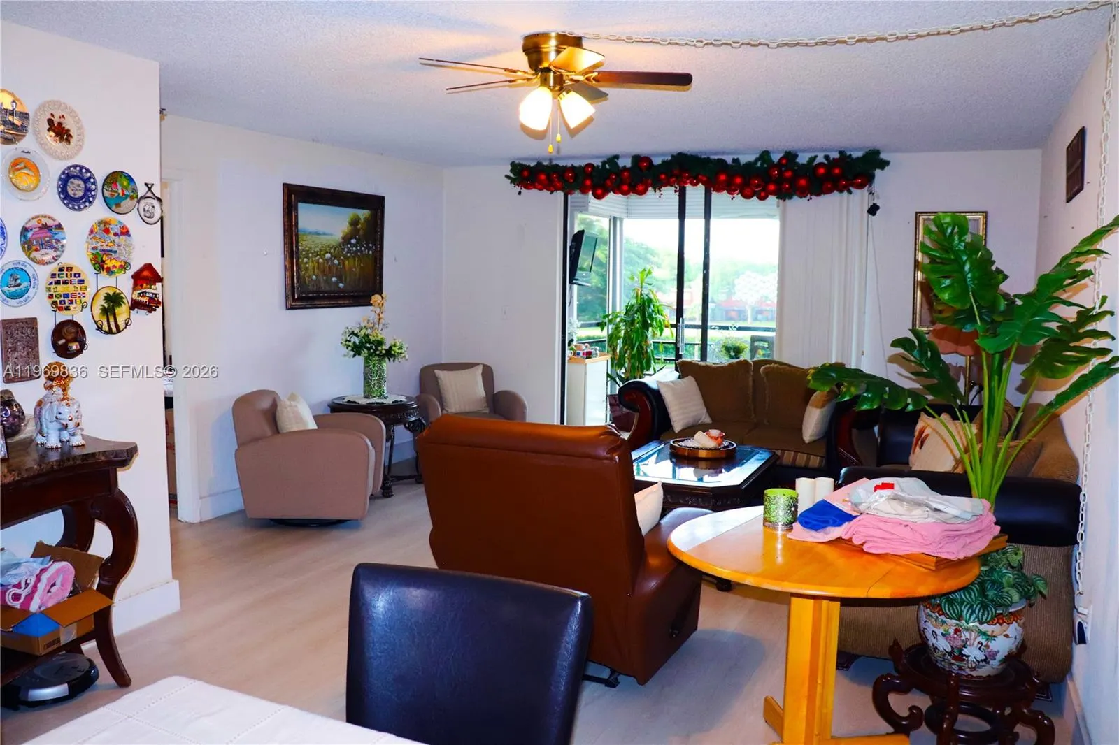 900 Saint Charles Place #316