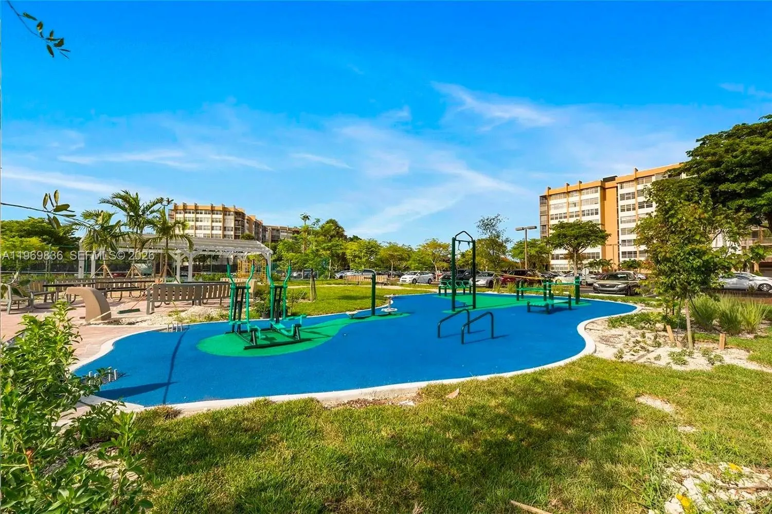 900 Saint Charles Place #316