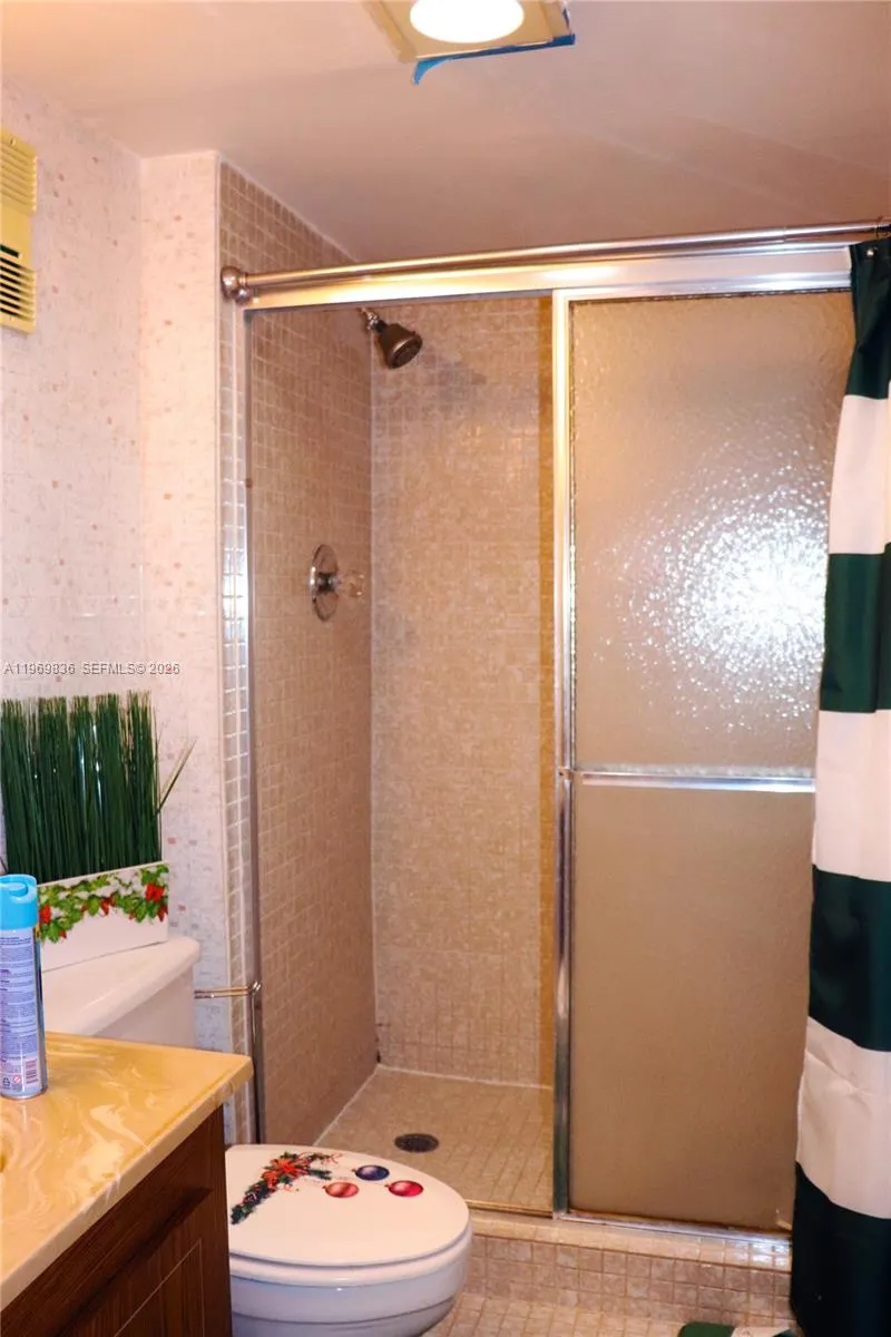 900 Saint Charles Place #316