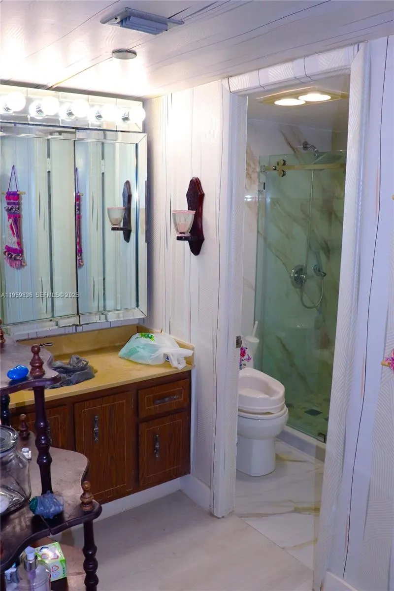 900 Saint Charles Place #316