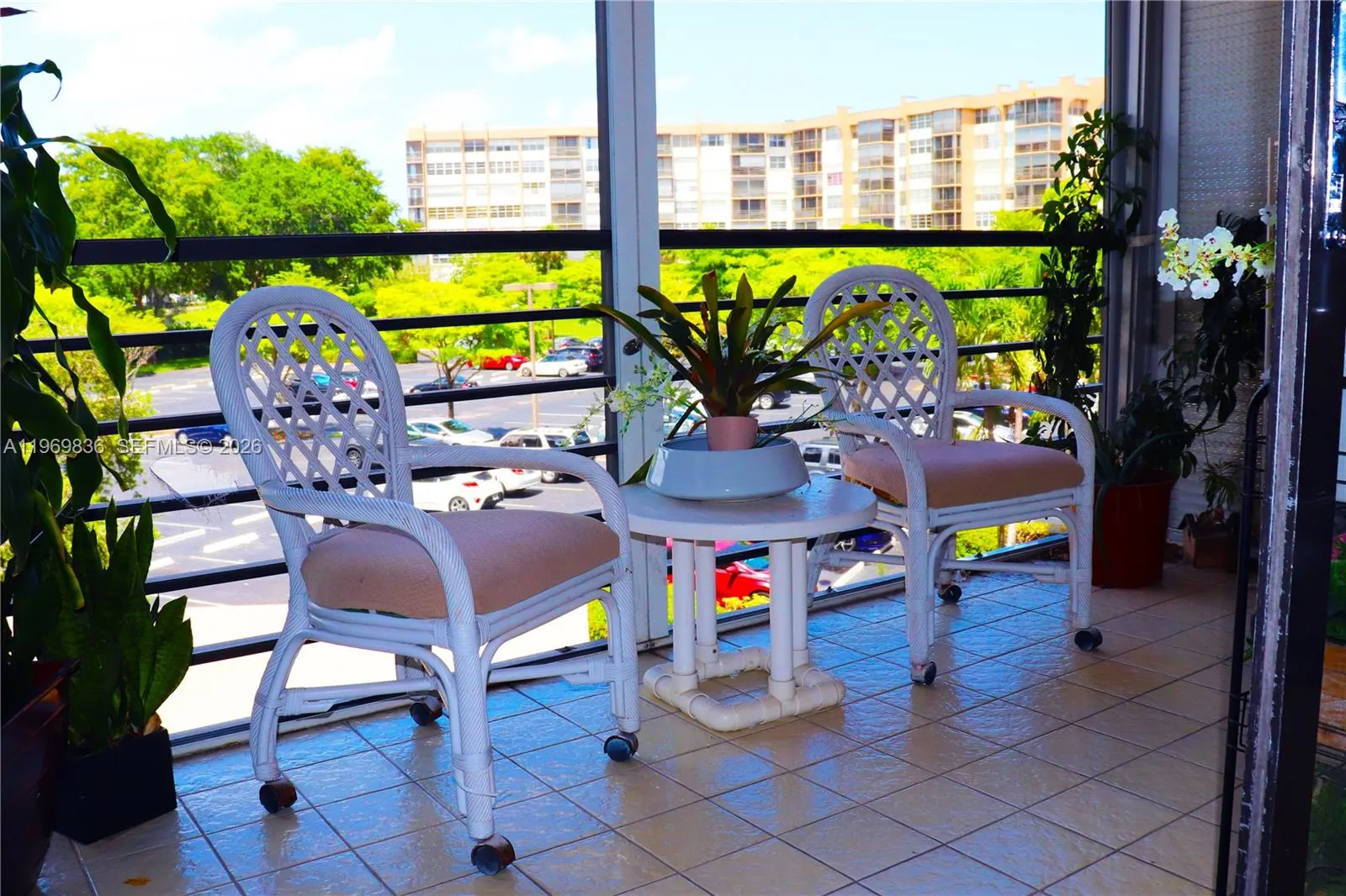 900 Saint Charles Place #316