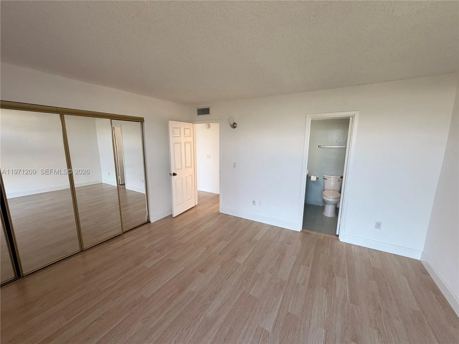 2350 NE 135th Street #503