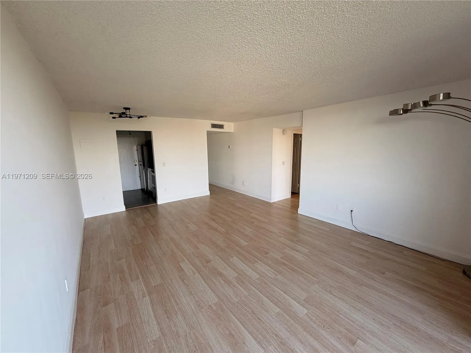 2350 NE 135th Street #503