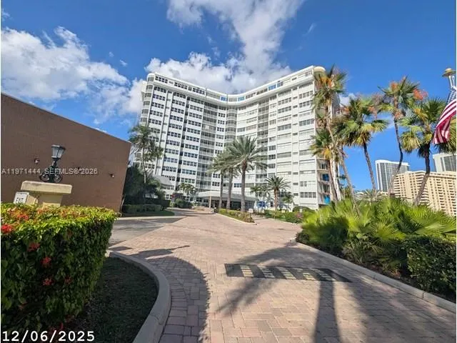 100 Golden Isles Drive #PH9