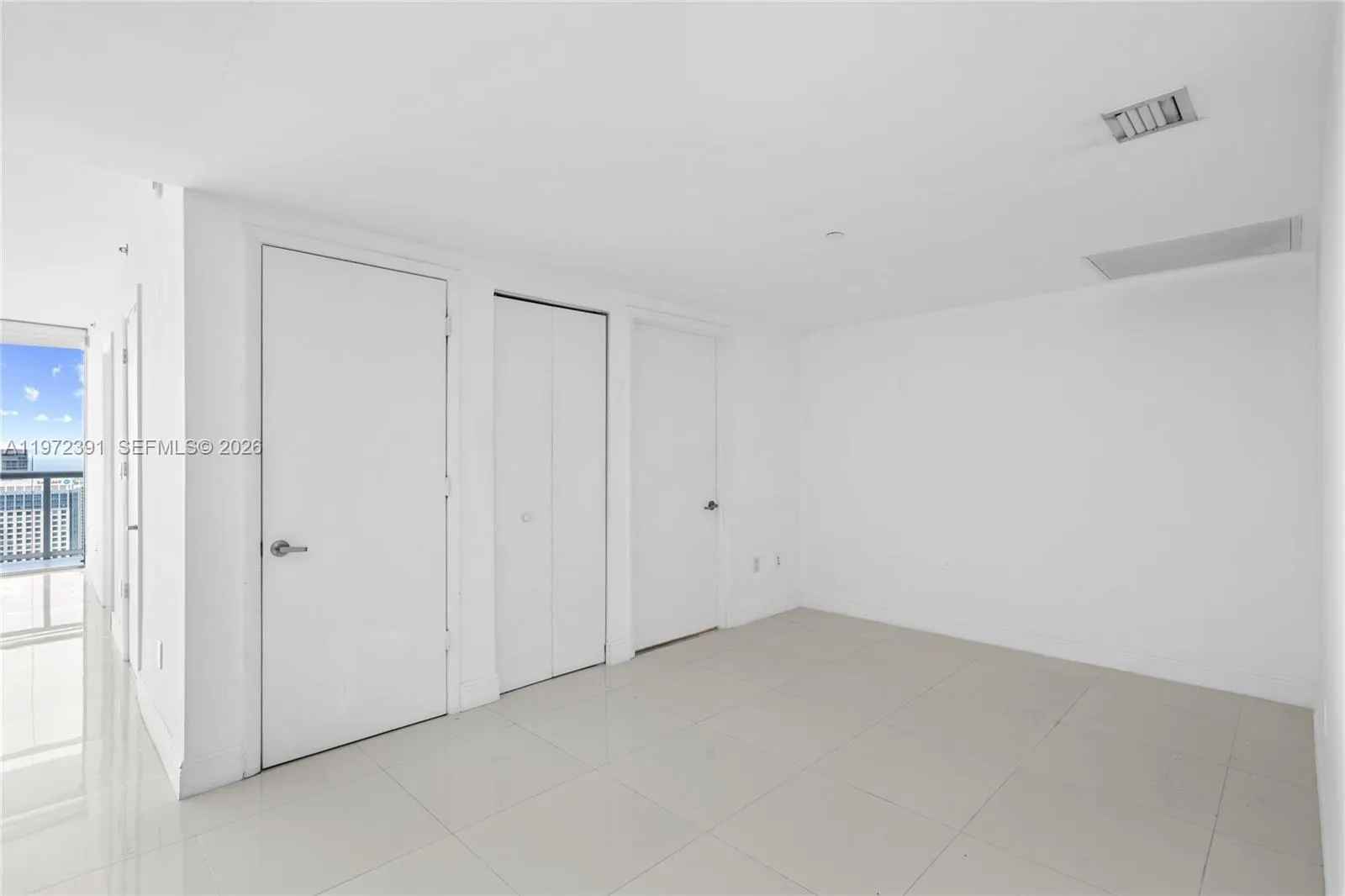 495 Brickell Avenue #4705