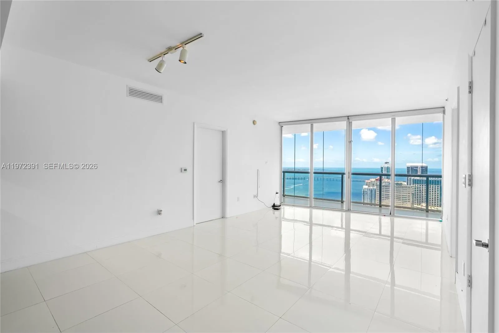 495 Brickell Avenue #4705